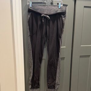 Women Black and Gray lulu Jogger Pants